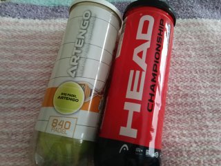 Pelotas de Pádel Artengo y Head