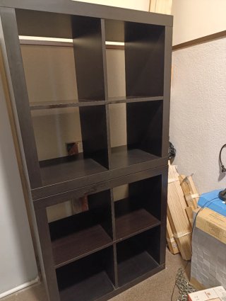 Mueble para vinilos de madera marrón