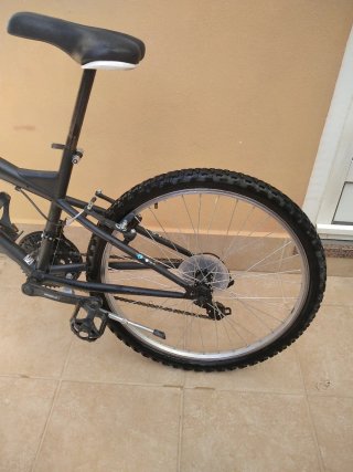 Bicicleta negra