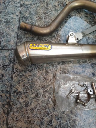 Escape Arrow para KTM duke de 125 año 2014