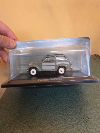 Modellino Fiat 500 Belvedere 1952