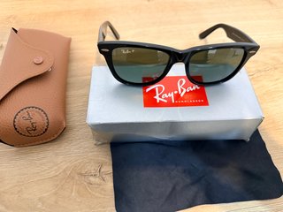 Ray-Ban Wayfarer Polarizadas Negras