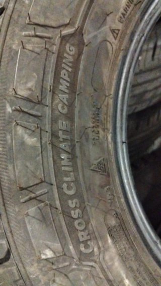 4 Neumáticos Michelin Agilis Cros