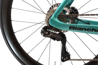 Bicicleta Bianchi Oltre Comp Di2 12V t.58 Reacondicionada