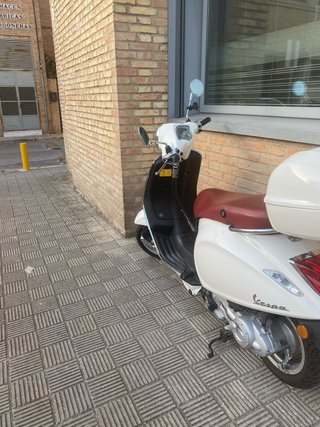 Vespa 49cc Scooter Automática
