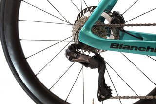 Bicicleta Bianchi Oltre Comp Di2 12V t.56 Reacondicionada