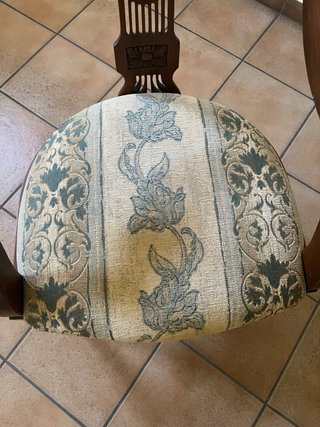 Sillón de madera vintage tapizado
