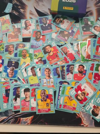 Lote 100 Pegatinas Panini Mundial 2026
