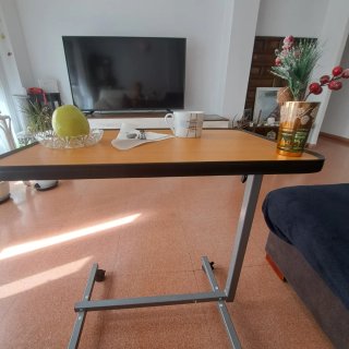 Mesa auxiliar geriatría madera y metal