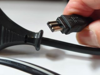Cargador Sony AC-L10B videocámara