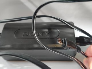 Cargador Sony AC-L10B videocámara