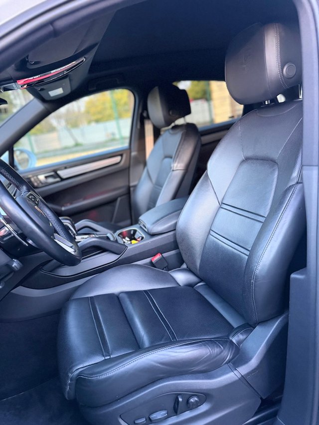 Porsche Cayenne Coupé Platinum Edition