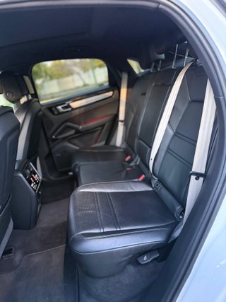Porsche Cayenne Coupé Platinum Edition