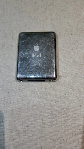 iPod 4 GB Plata