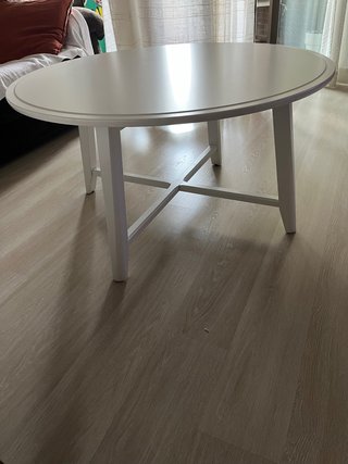 Mesa de centro blanca de madera