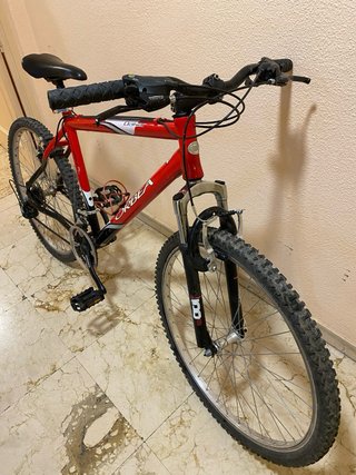 Bicicleta Orbea Dakar Roja