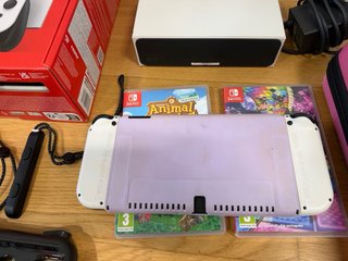 Nintendo Switch OLED Bianca + Accessori