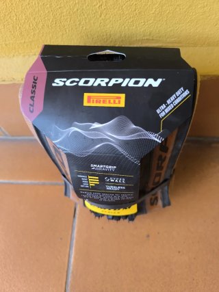 Cubierta Pirelli Scorpion EMTBM27.5x2.6