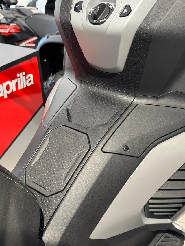 APRILIA SR GT 400 ¡¡DESDE 130€/MES!!