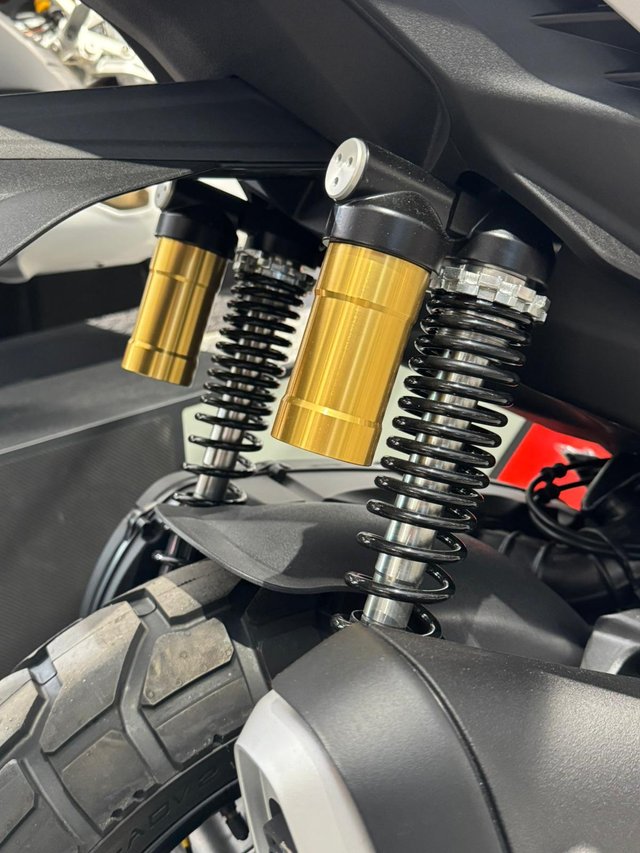 APRILIA SR GT 400 ¡¡DESDE 130€/MES!!