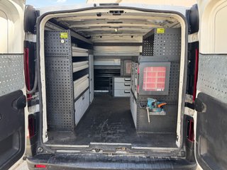 RENAULT TRAFIC FURGÓN TALLER