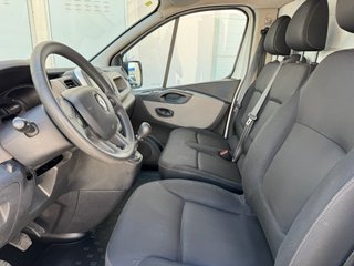 RENAULT TRAFIC FURGÓN TALLER