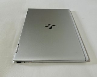 HP EliteBook X360 G4 in argento