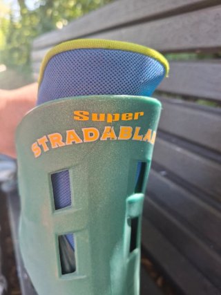 Rollerblade verdi con protezioni
