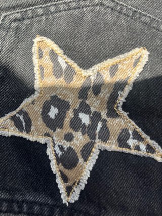Shorts vaqueros negros Zara con estrellas