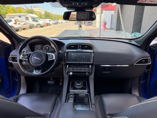 Jaguar F-Pace 2017