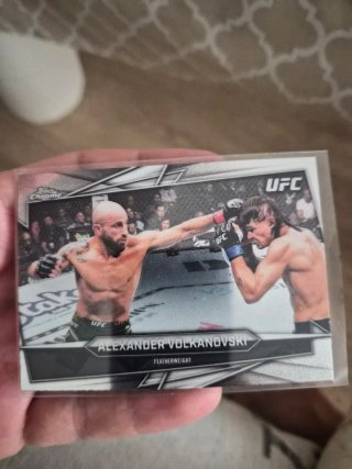 Carta UFC Alexander Volkanovski