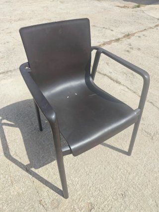 Silla de plástico Mahou