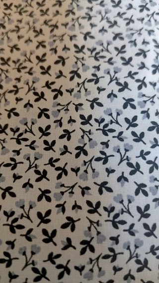 Camisa estampada gris y blanca