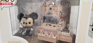 Funko Pop! Disney Hollywood Tower Hotel y Mickey M