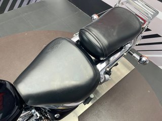 Suzuki Intruder VL 250 Negra