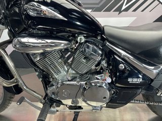 Suzuki Intruder VL 250 Negra