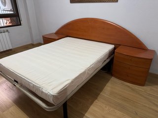 Cabecero + Somier + 2 Mesitas Madera