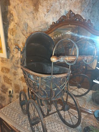 Cochecito de bebé estilo victoriano