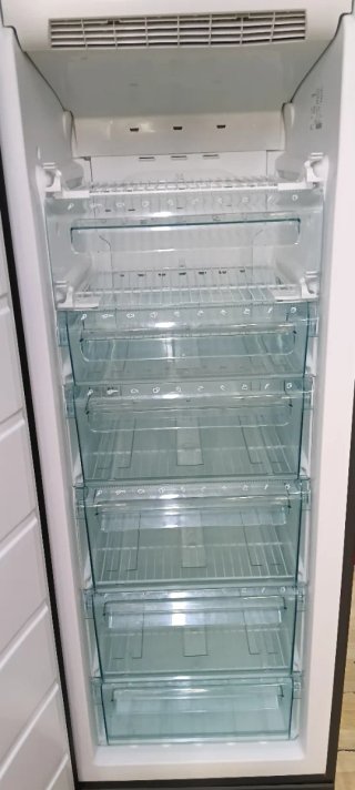 Congelador Vertical Electrolux No Frost