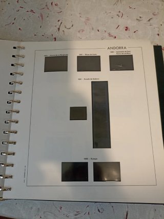 Álbum de sellos vacío