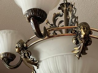 Lámpara de metal bronce y oro con varios brazos