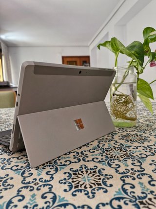 Microsoft Surface Go 2 - 64GB - 4GB RAM