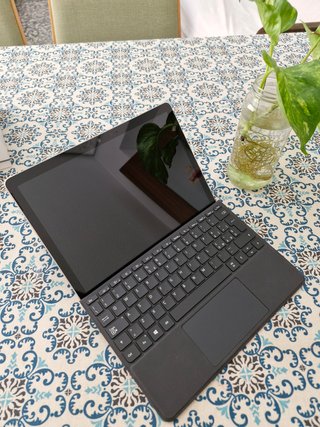 Microsoft Surface Go 2 - 64GB - 4GB RAM