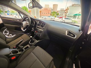 Citroen C4 2014 / Garantia Mecanica / Financiamos