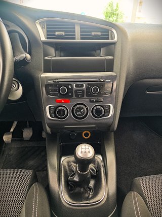 Citroen C4 2014 / Garantia Mecanica / Financiamos