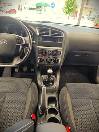 Citroen C4 2014 / Garantia Mecanica / Financiamos