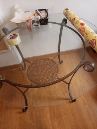 Mesa redonda cristal y forja
