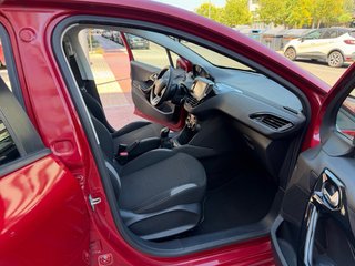 Peugeot 208 2016