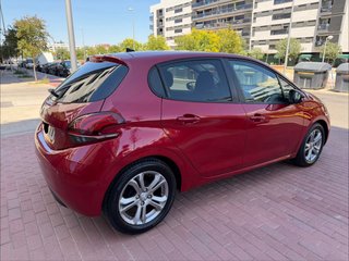 Peugeot 208 2016
