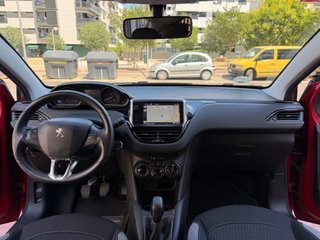 Peugeot 208 2016